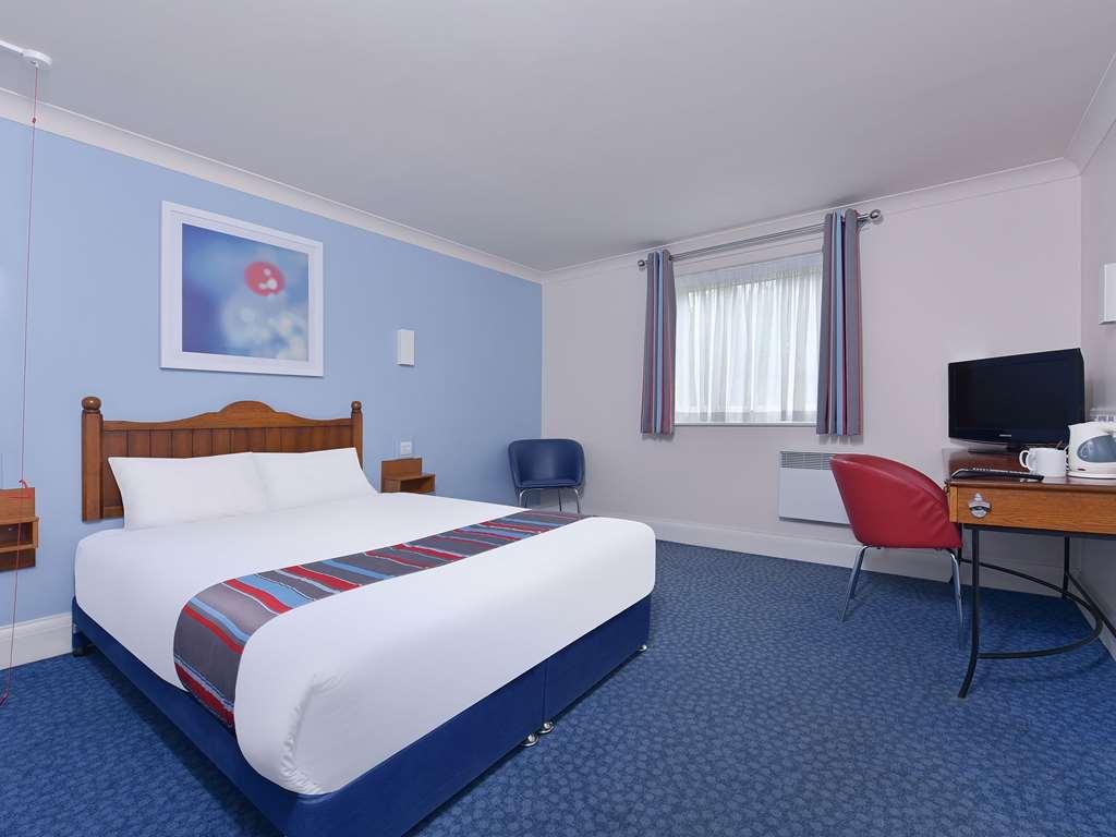 Travelodge Walton On Thames Cameră foto