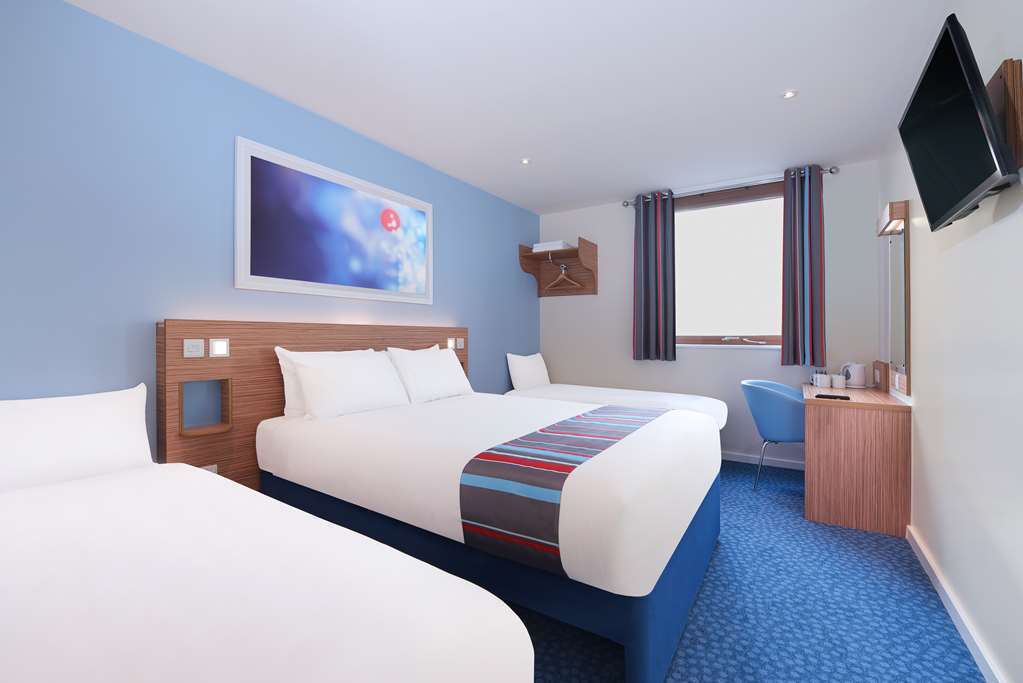 Travelodge Walton On Thames Cameră foto